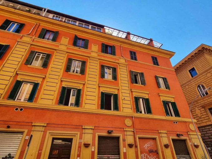 Appartamento in vendita via Pontremoli, Roma