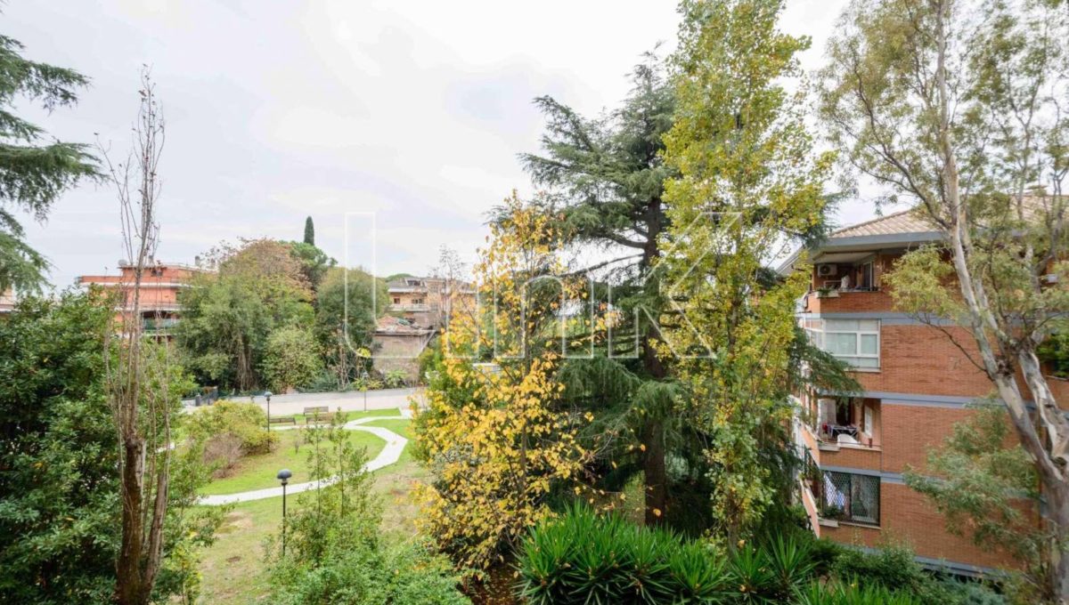 Appartamento in vendita via della Pisana, Roma