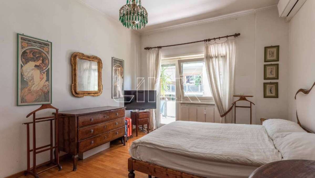 Appartamento in vendita via Costantino Maes, Roma