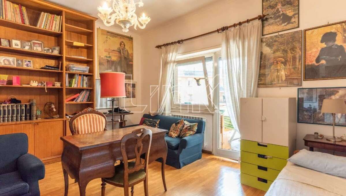 Appartamento in vendita via Costantino Maes, Roma