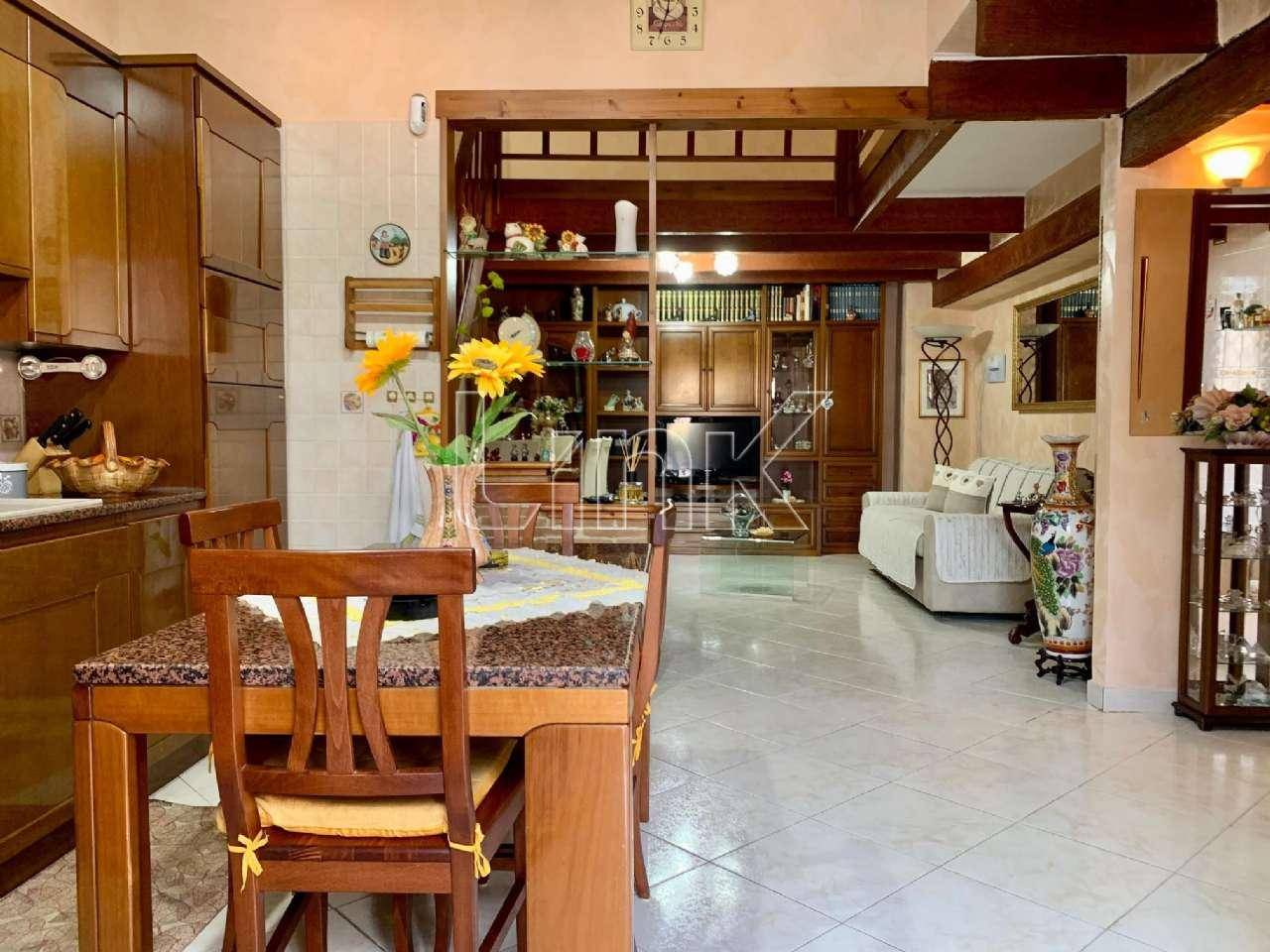 Villa unifamiliare in vendita in via del Mandrione, Roma