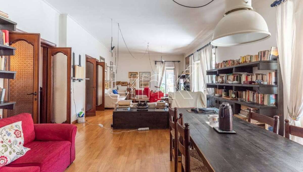 Appartamento in vendita via Costantino Maes, Roma