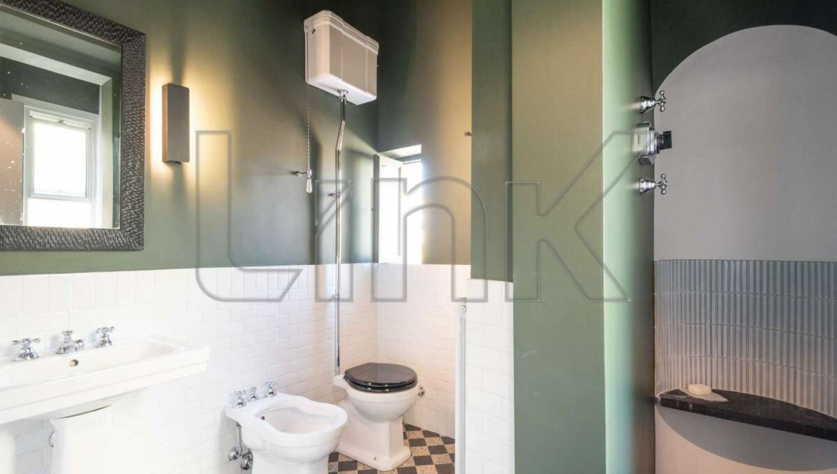 Appartamento affittato in via della Croce, Roma