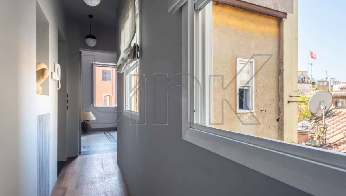 Appartamento affittato in via della Croce, Roma