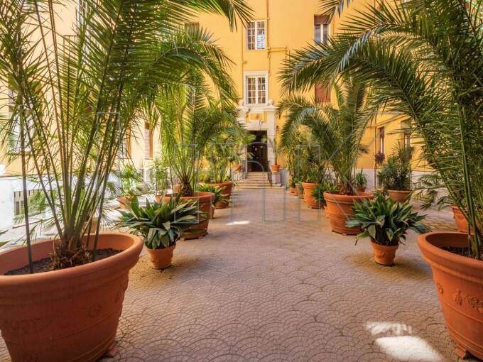 Appartamento in vendita via Taro, Roma