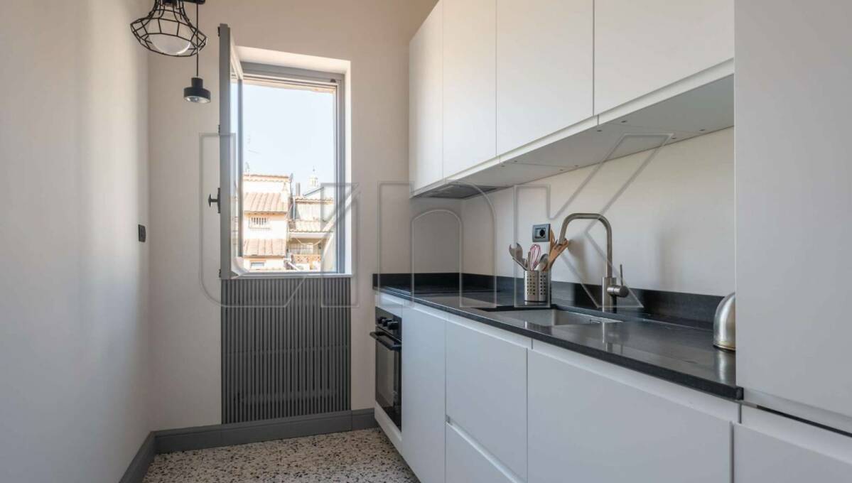 Appartamento affittato in via della Croce, Roma