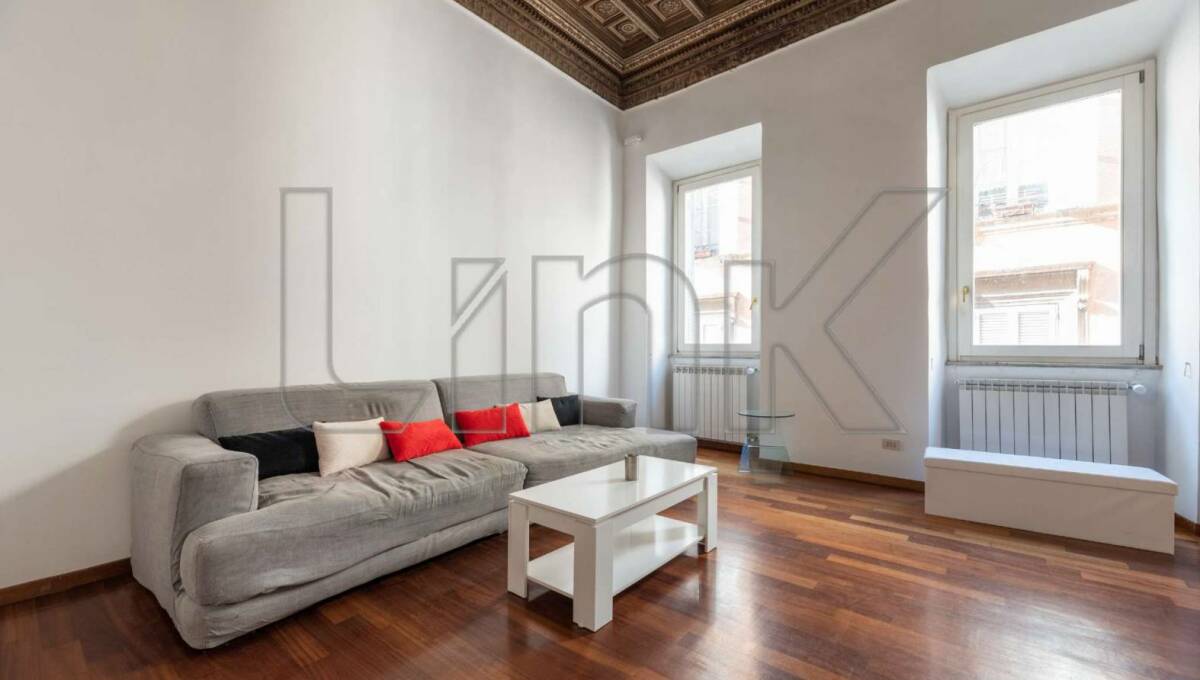 Appartamento in affitto via di Parione, Roma