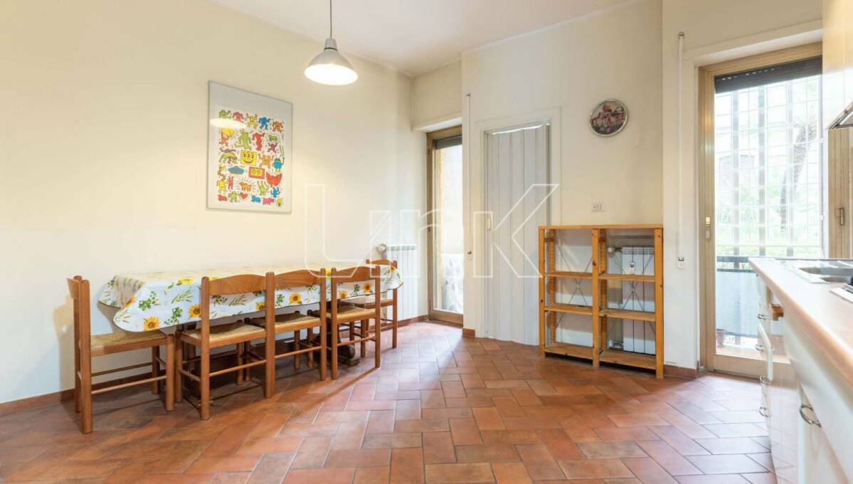 Appartamento in vendita via Santa Maria Mediatrice, Roma