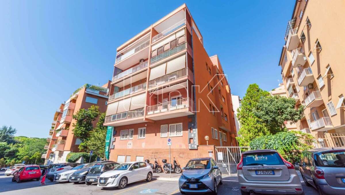 Appartamento in vendita via dei Giornalisti, Roma
