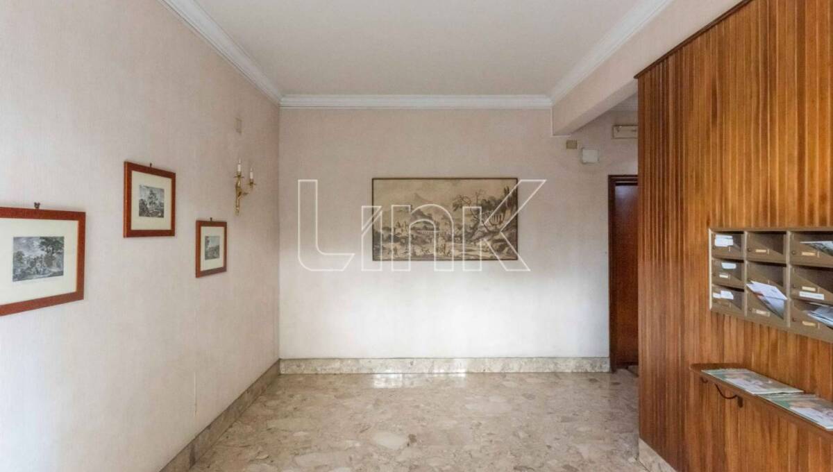 Appartamento in vendita via Brennero, Roma