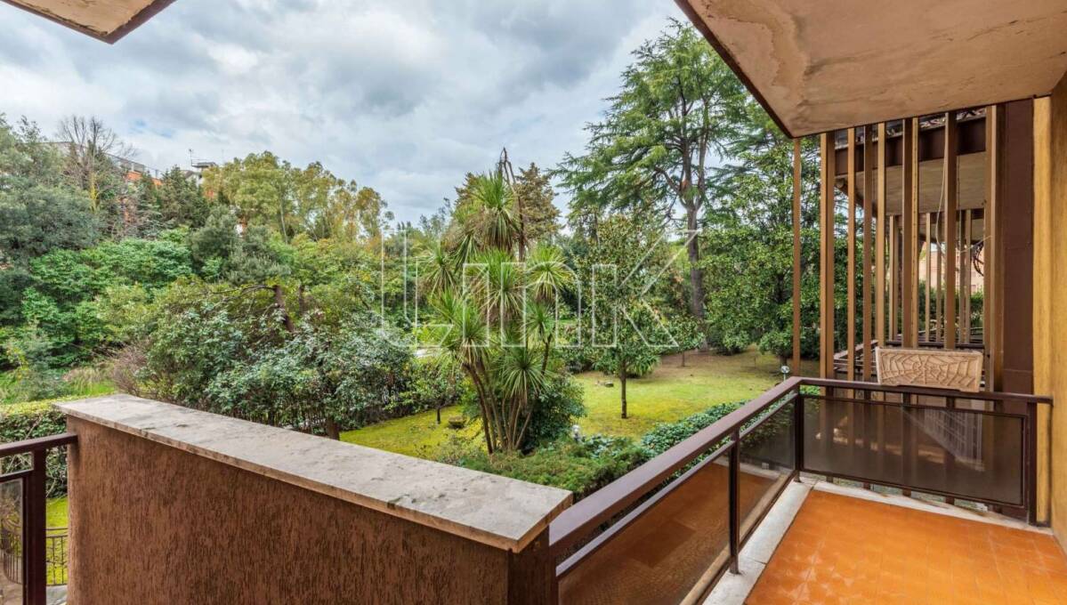 Appartamento in vendita via Santa Maria Mediatrice, Roma