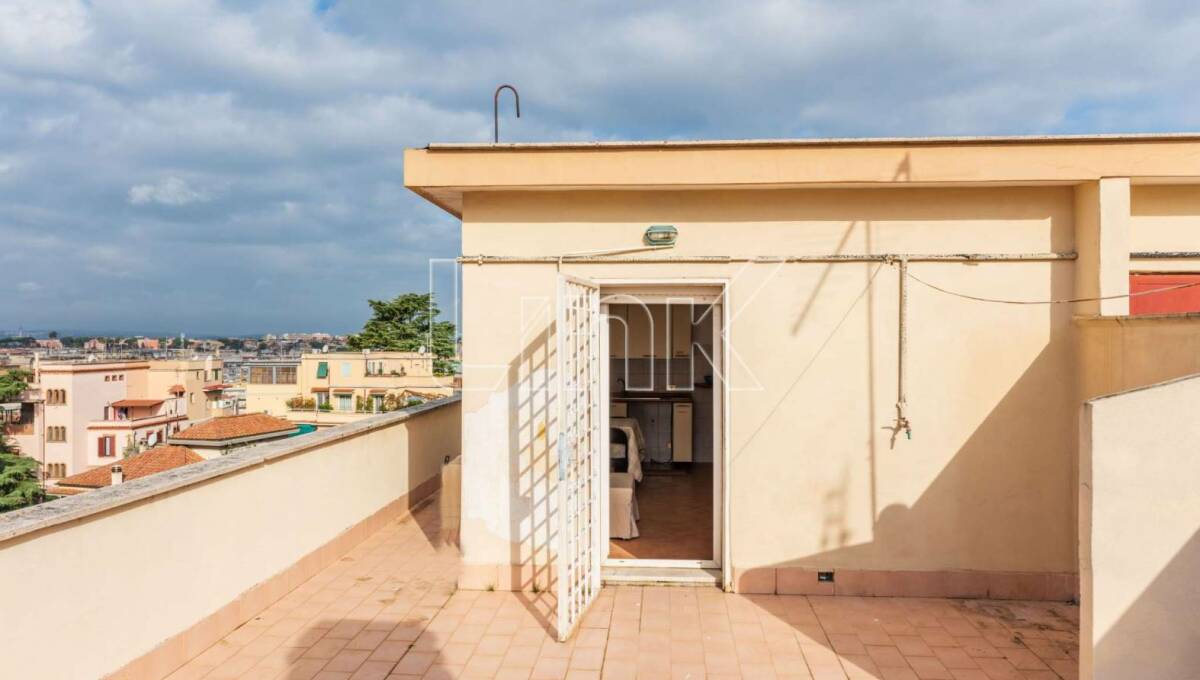 Appartamento in vendita via Brennero, Roma