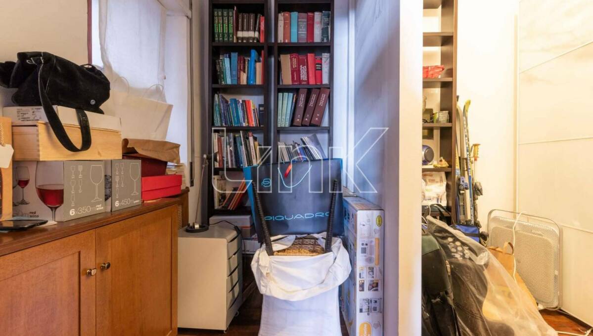 Appartamento in vendita via Bevagna, Roma