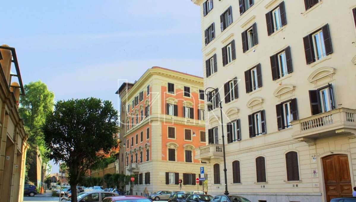 Appartamento in vendita in via Mecenate, Roma