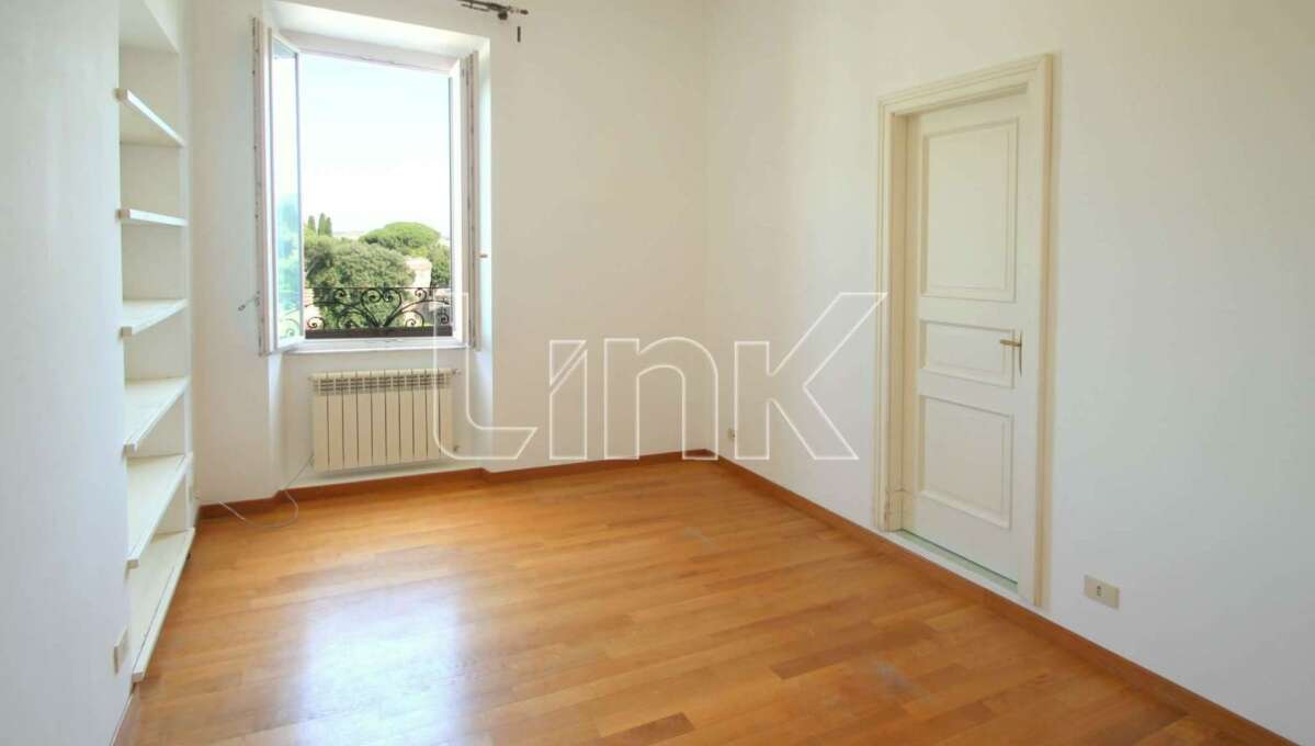 Appartamento in vendita in via Mecenate, Roma