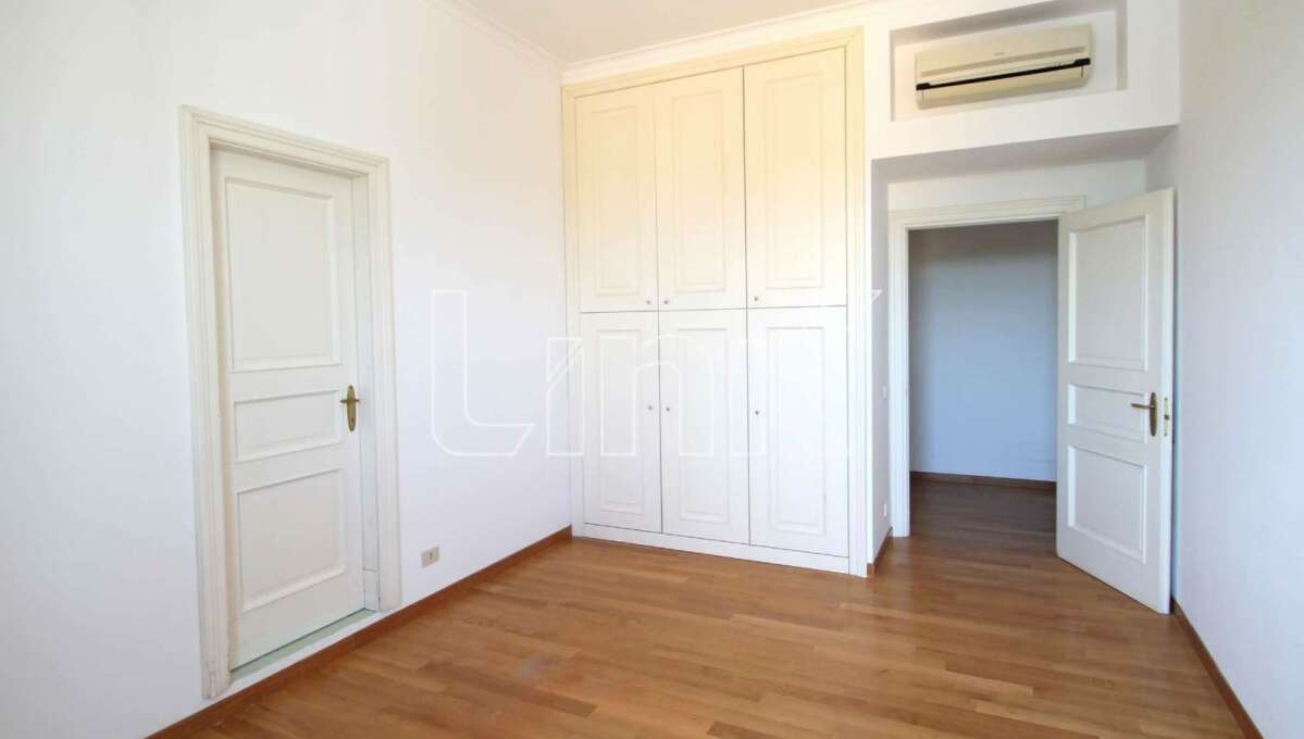 Appartamento in vendita in via Mecenate, Roma