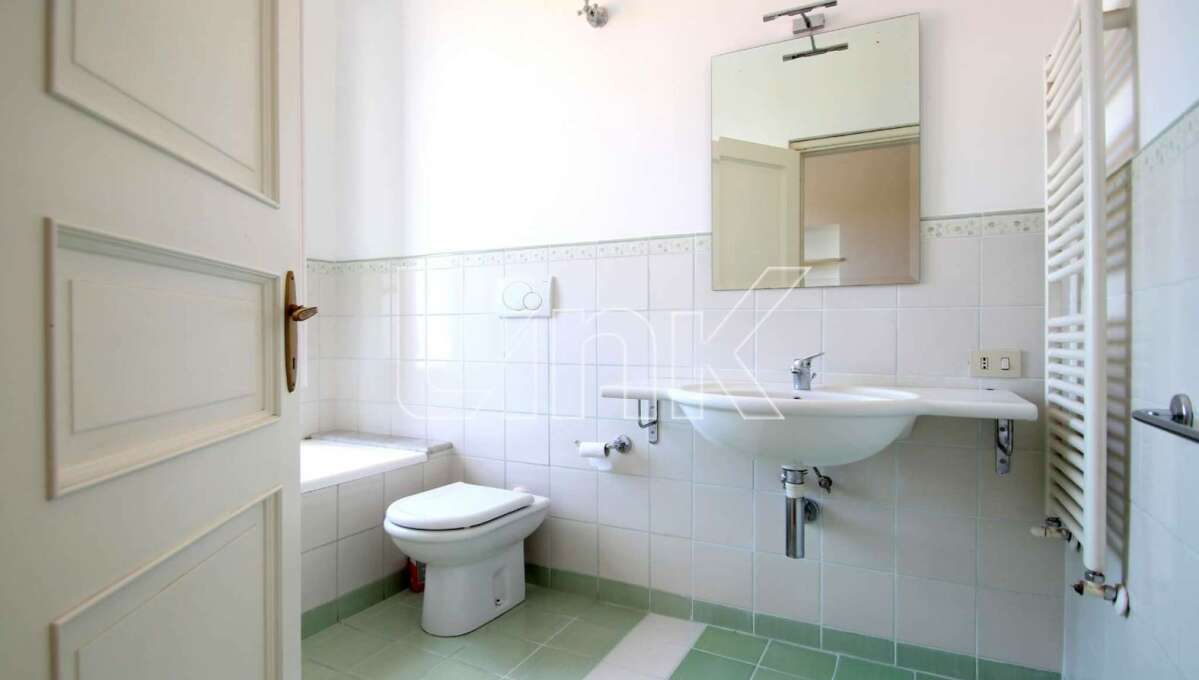 Appartamento in vendita in via Mecenate, Roma