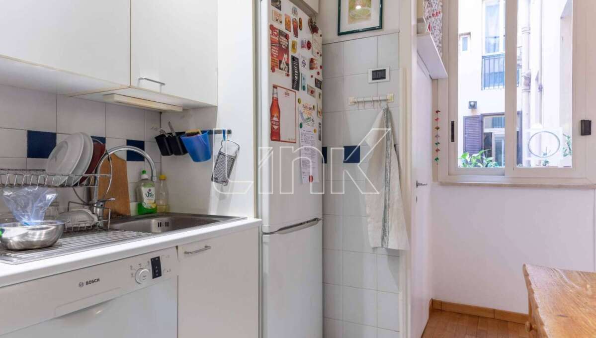 Appartamento in vendita via Luigi Santini, Roma