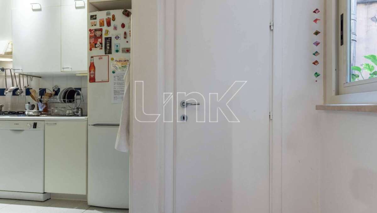 Appartamento in vendita via Luigi Santini, Roma