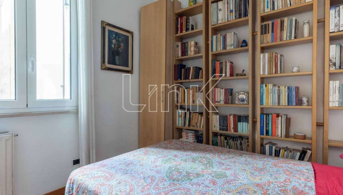 Appartamento in vendita via Luigi Santini, Roma