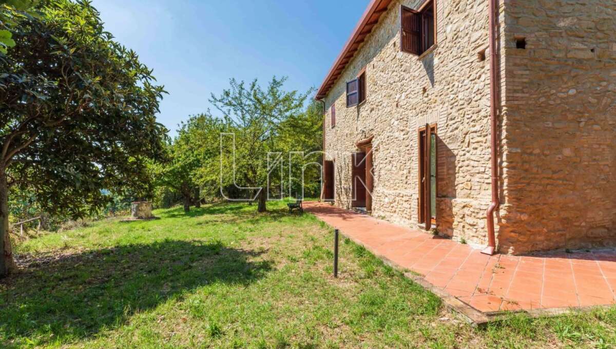 Villa in vendita in strada provinciale Casino Ferrara, Tarano