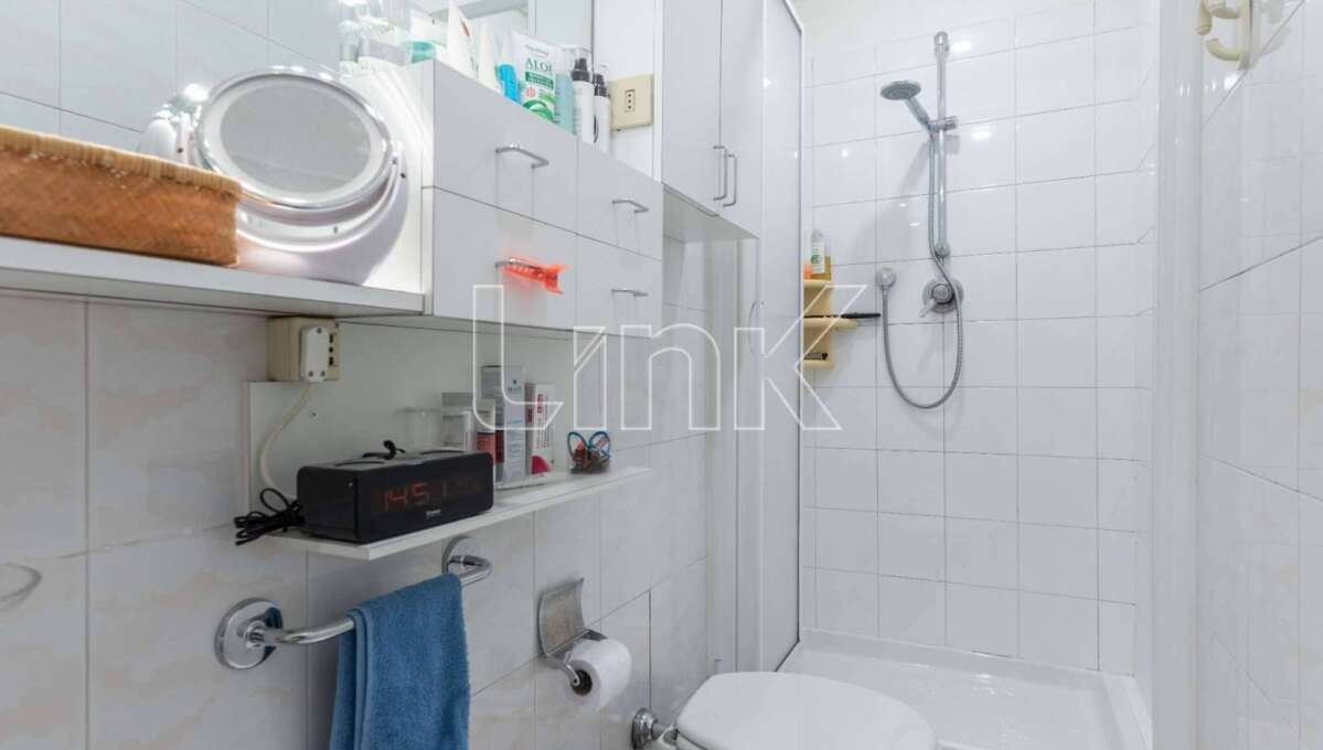 Appartamento in vendita via Luigi Santini, Roma