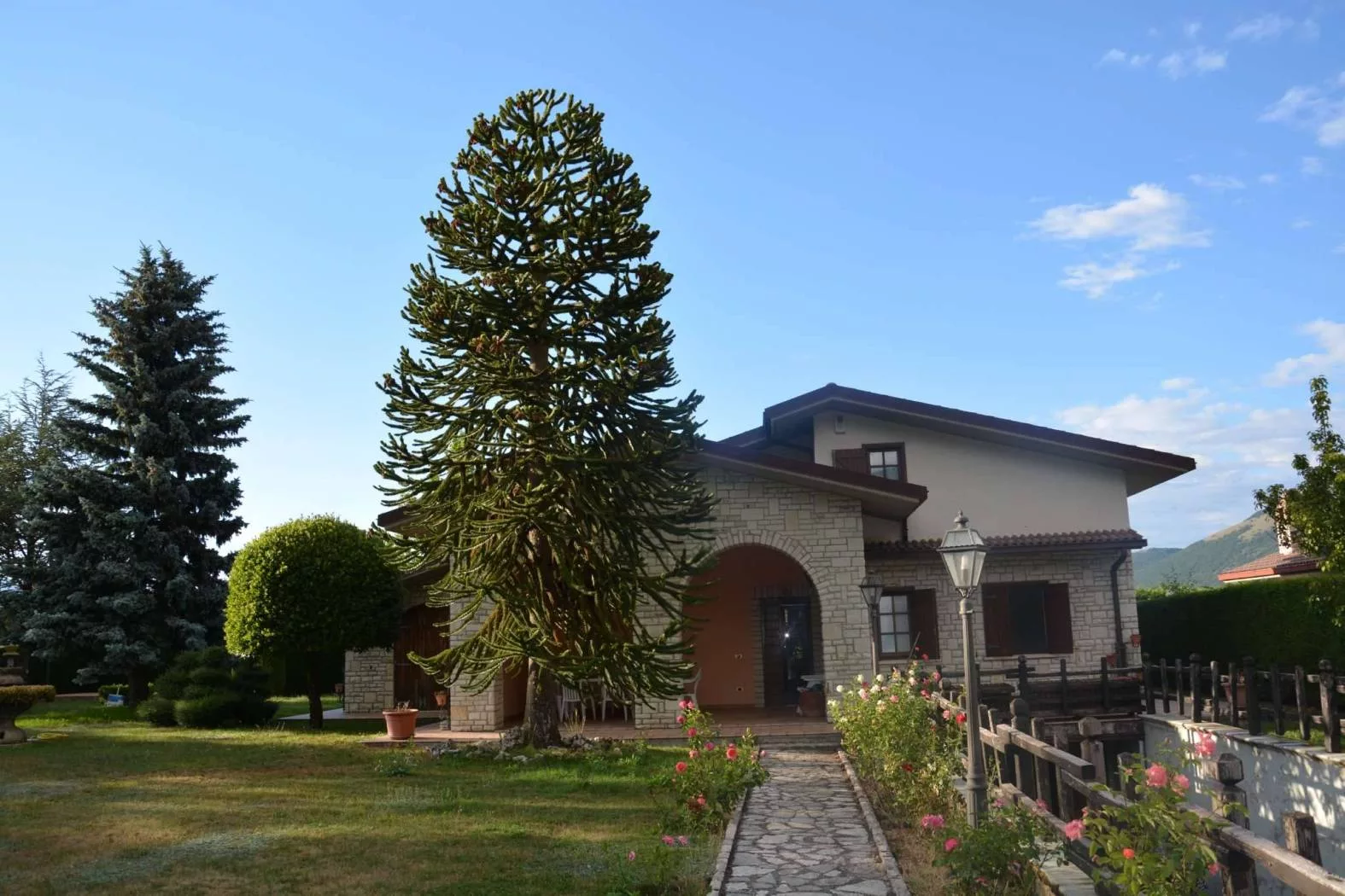 Villa in vendita in via Aldo Moro, Leonessa
