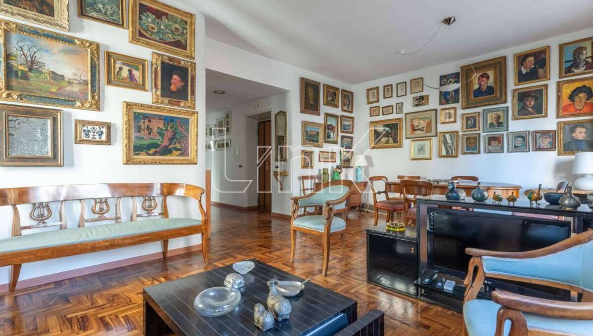 Appartamento in vendita via Bolzano, Roma