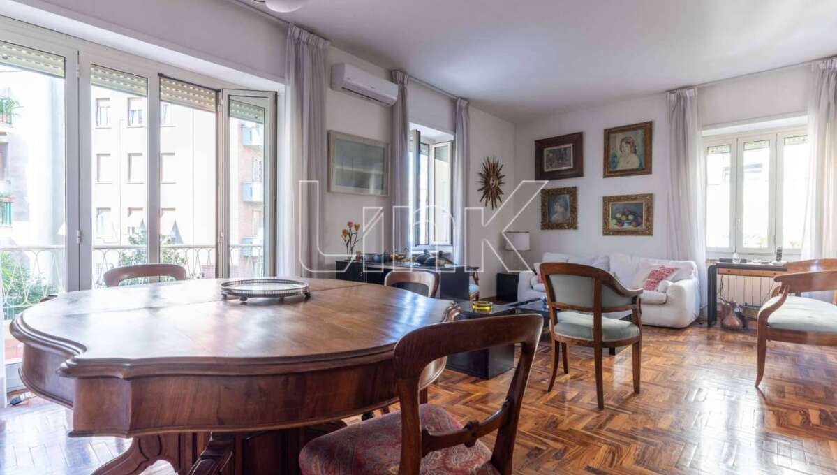Appartamento in vendita via Bolzano, Roma