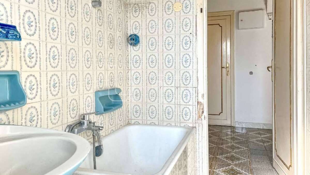 Appartamento in vendita via Cartagine, Roma