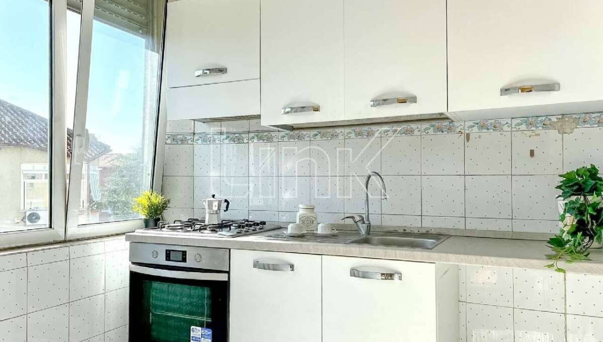 Appartamento in vendita via Cartagine, Roma