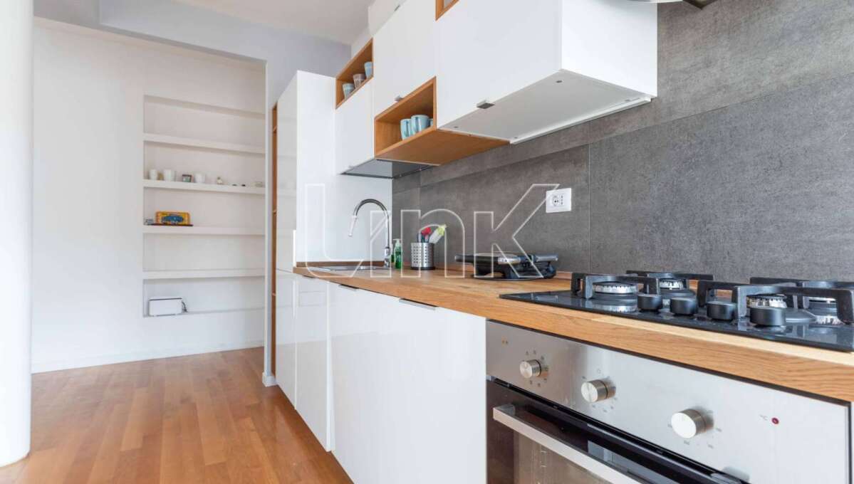 Appartamento in vendita via Augusto Aubry, Roma