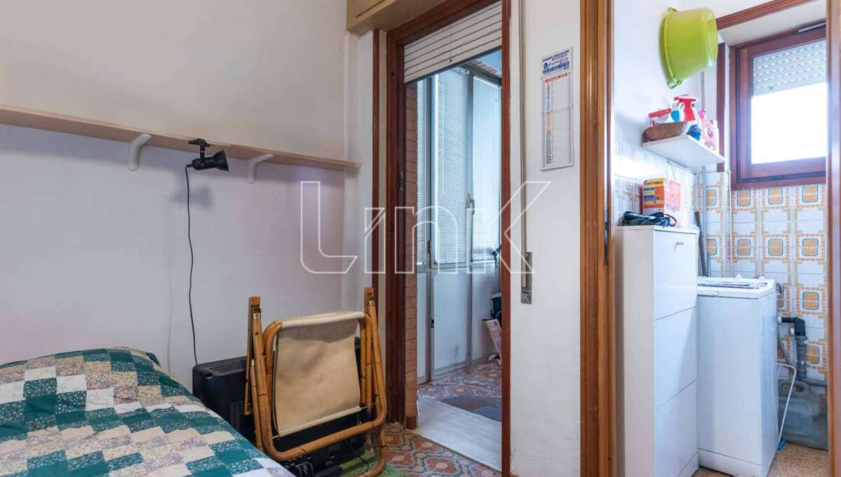 Appartamento in vendita via Lucchina, Roma