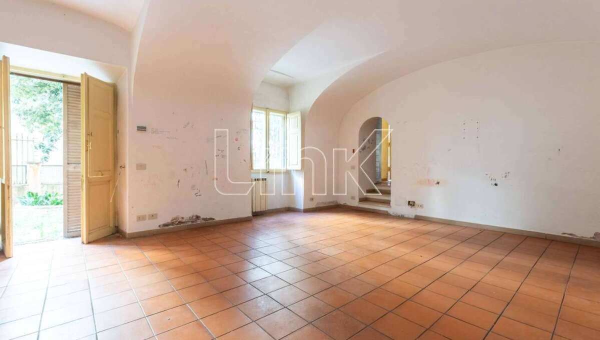 Appartamento in vendita via Montevideo, Roma