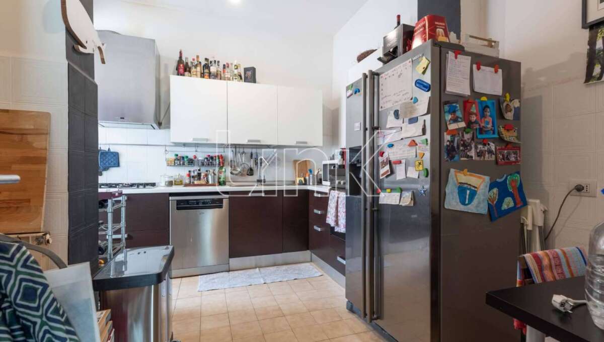 Appartamento in vendita via Monterosi, Roma
