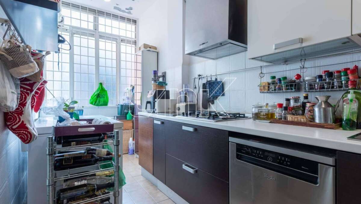Appartamento in vendita via Monterosi, Roma