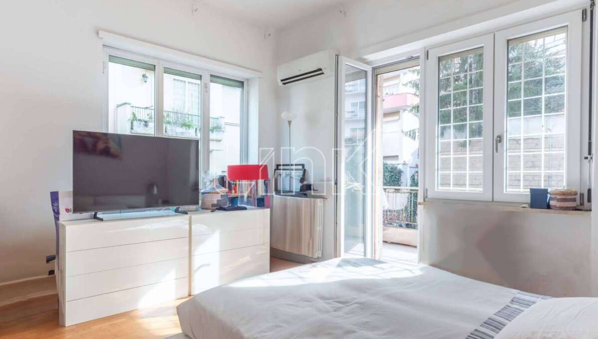 Appartamento in vendita via Monterosi, Roma