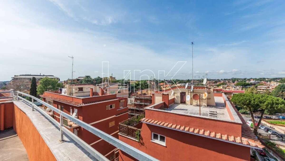 Attico in vendita via Francesco Arese, Roma