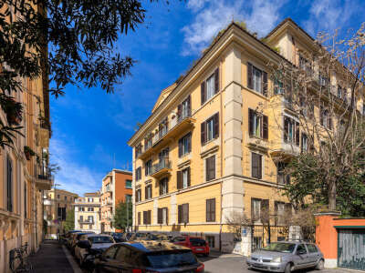 Appartamento in vendita via Montevideo, Roma