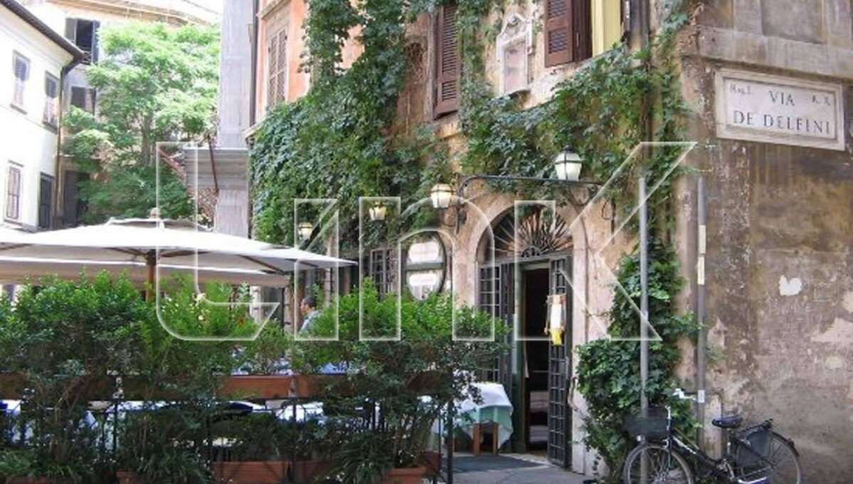 Attico in affitto in via dei Delfini, Roma
