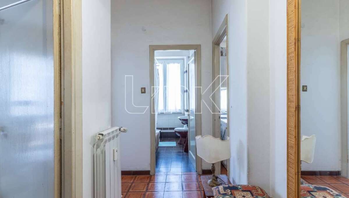 Appartamento in vendita via Pietro Cartoni, Roma