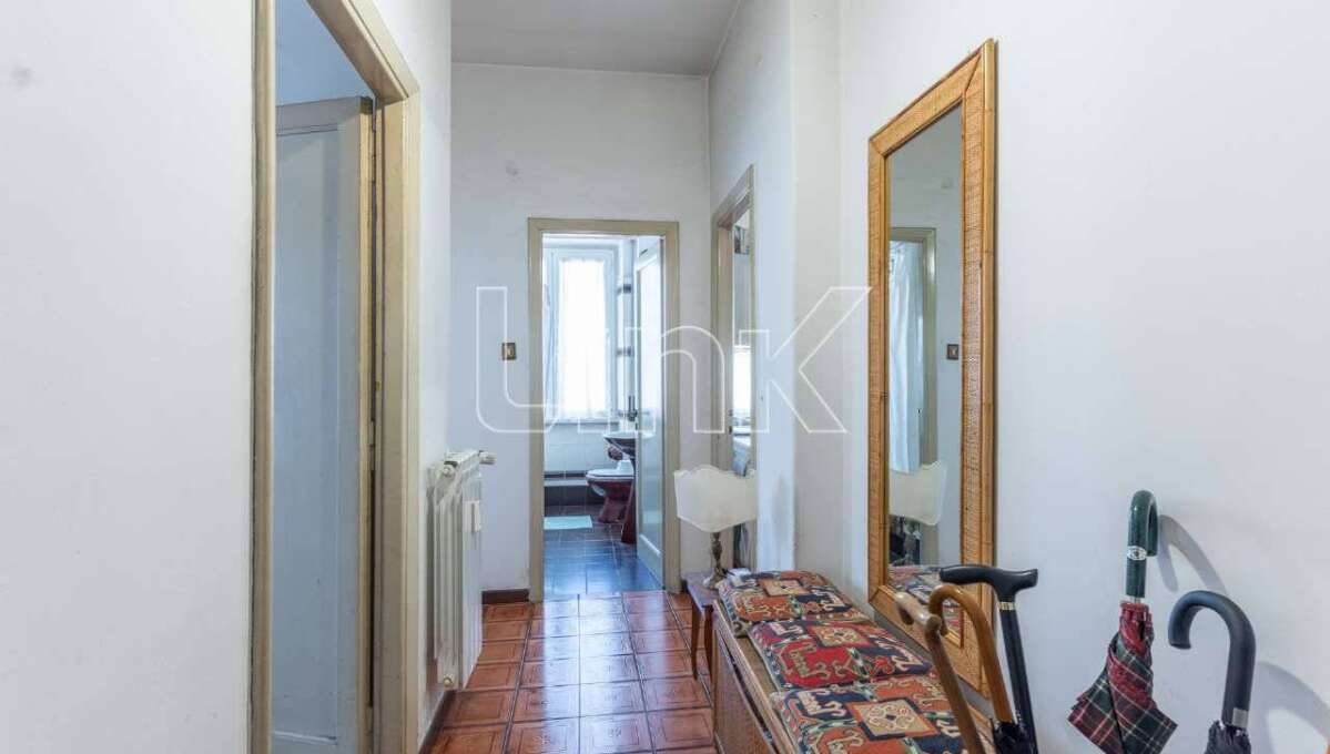Appartamento in vendita via Pietro Cartoni, Roma