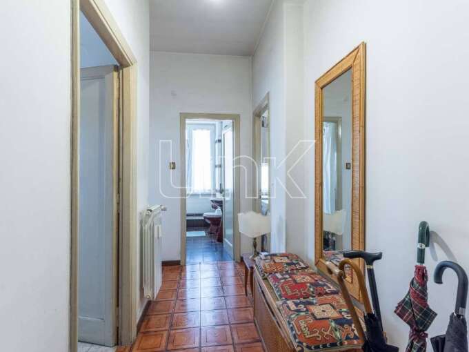 Appartamento in vendita via Pietro Cartoni, Roma