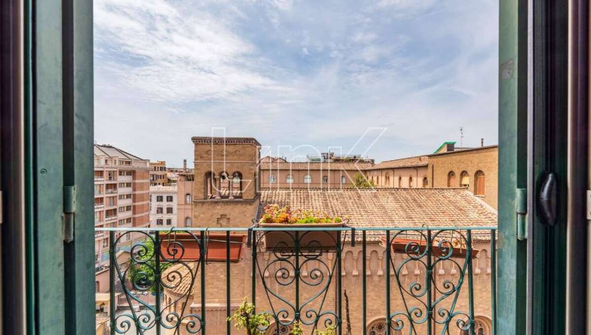 Attico in vendita via Orazio, Roma