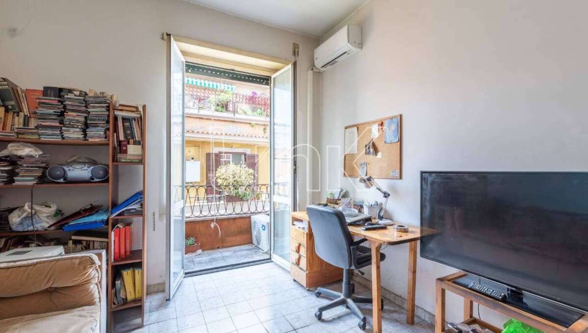 Appartamento in vendita via Pietro Cartoni, Roma