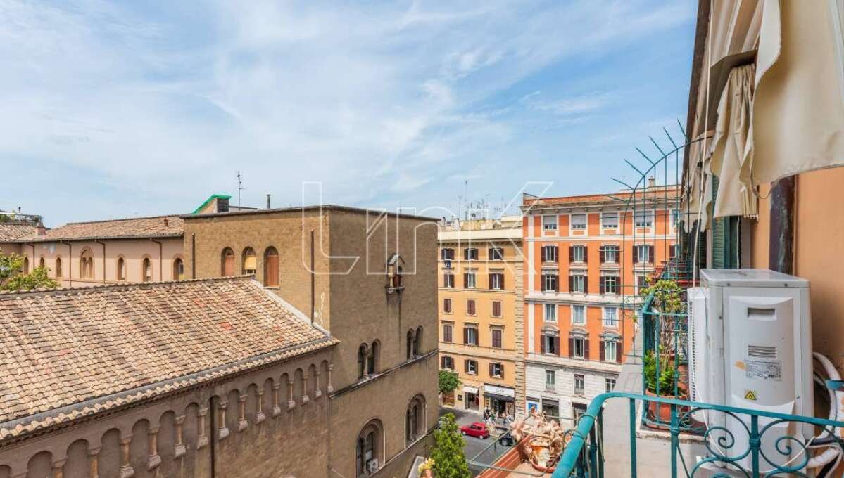 Attico in vendita via Orazio, Roma