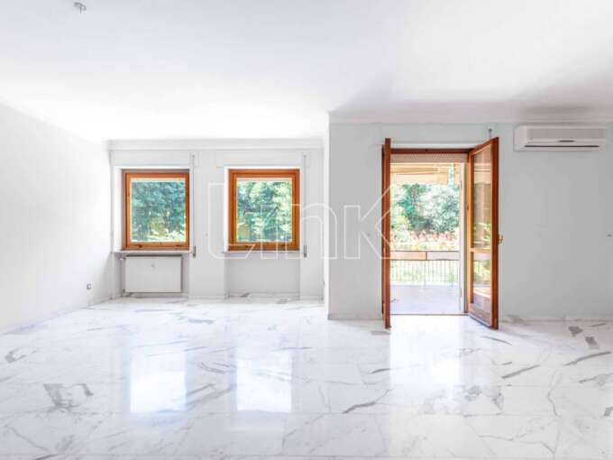 Appartamento in vendita via della Farnesina, Roma