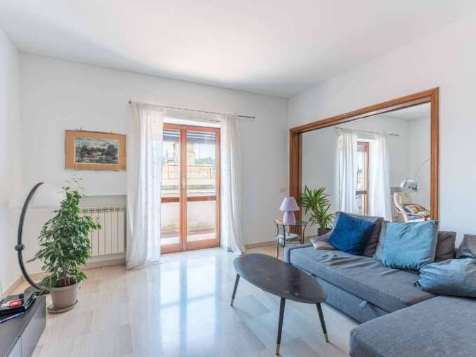 Appartamento in vendita via Donatello, Roma