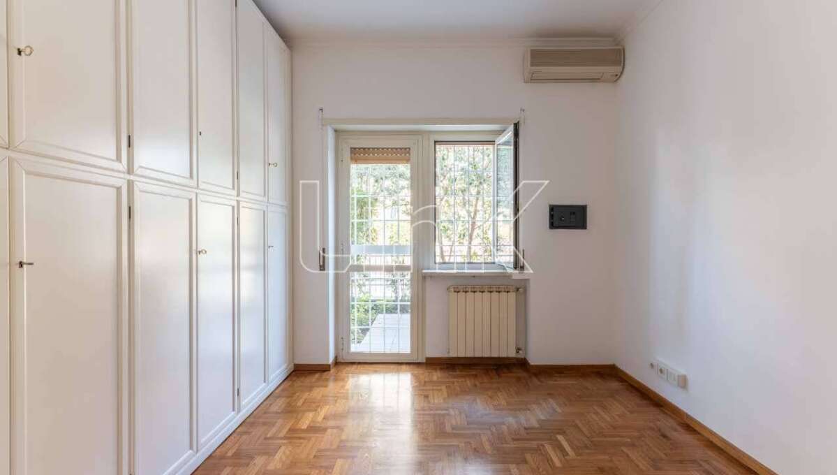 Appartamento in affitto via San Cipriano, Roma