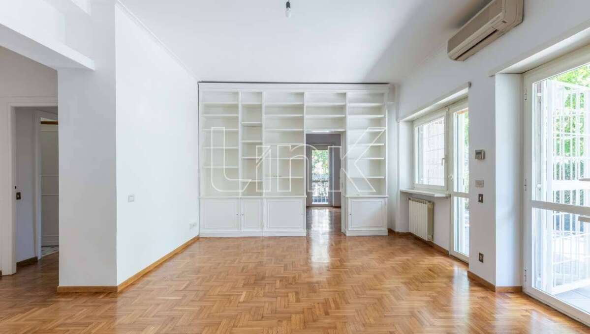 Appartamento in affitto via San Cipriano, Roma